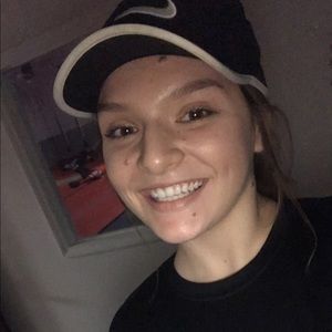 Meet your Posher, Julianna